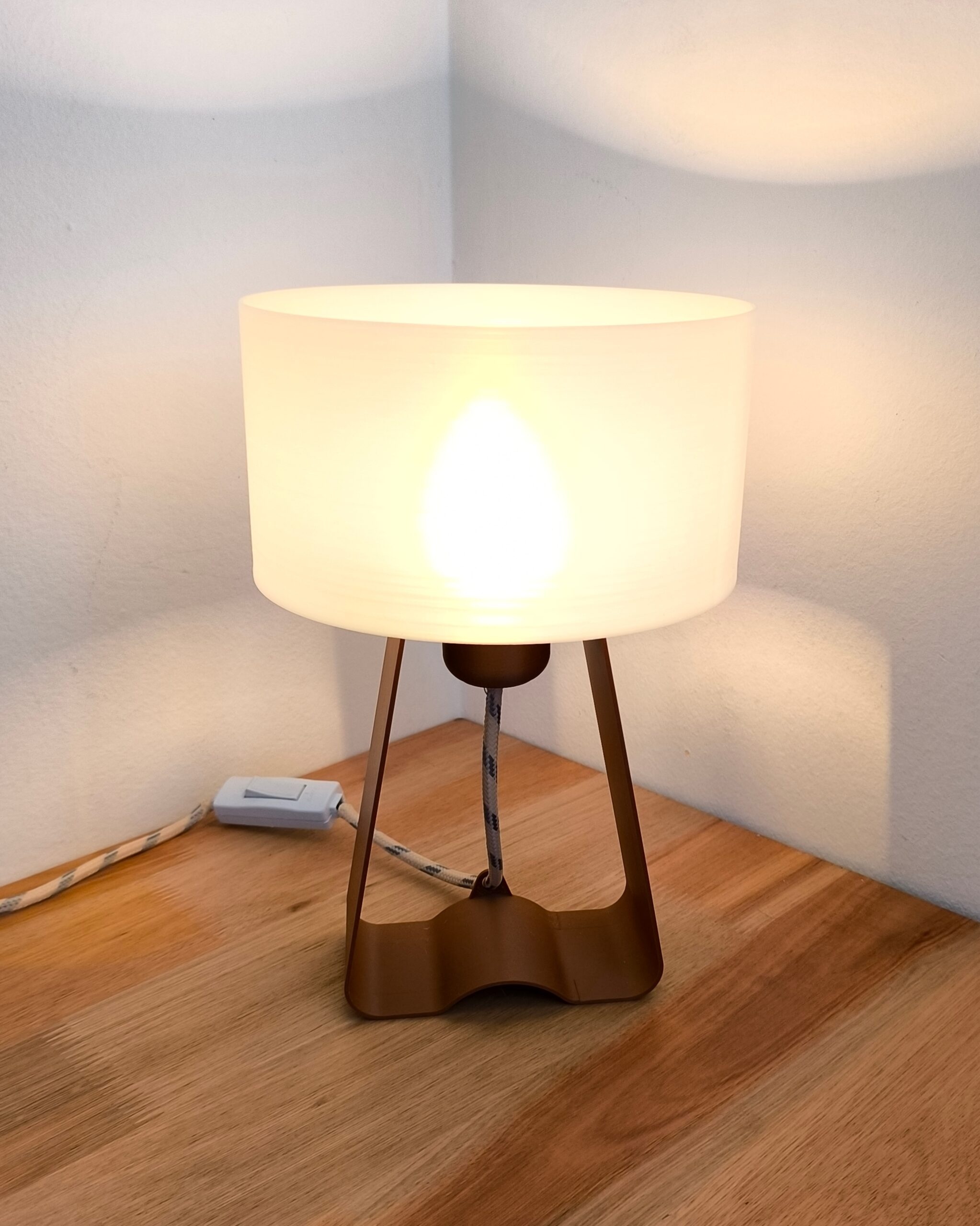 Lámpara Trapecio — Mesa - Imagen 5